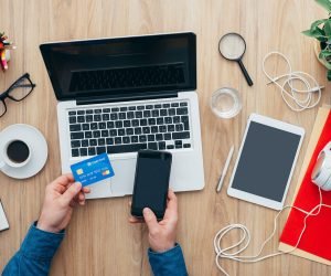 Cash-and-Digital-payment-MZ6KSJ2